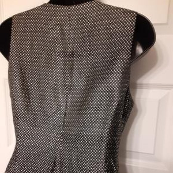 Petite Sophisticate Black with Gold and White Vest - Picture 6 of 8